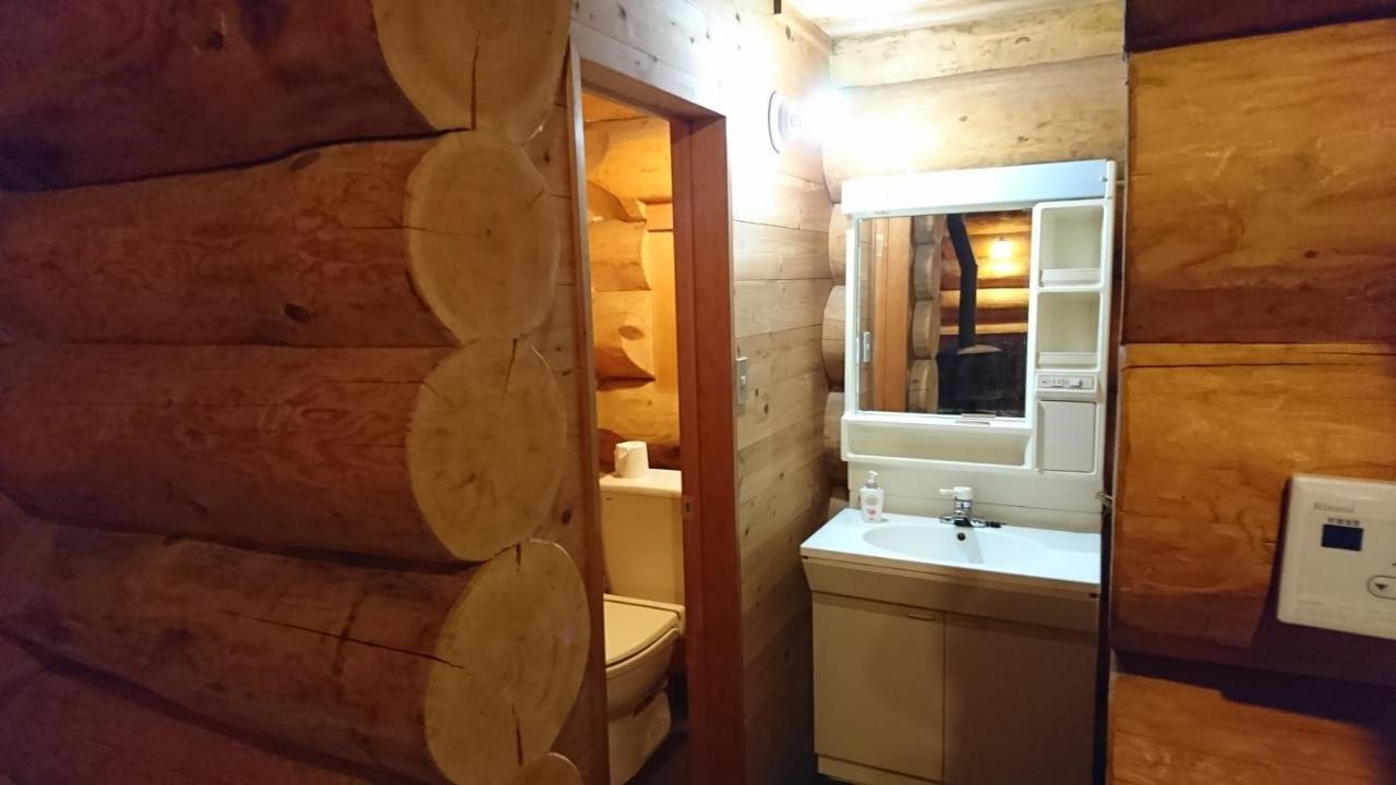 Апарт отель White Tree Log House Madarao Tangram Shinano  Экстерьер фото